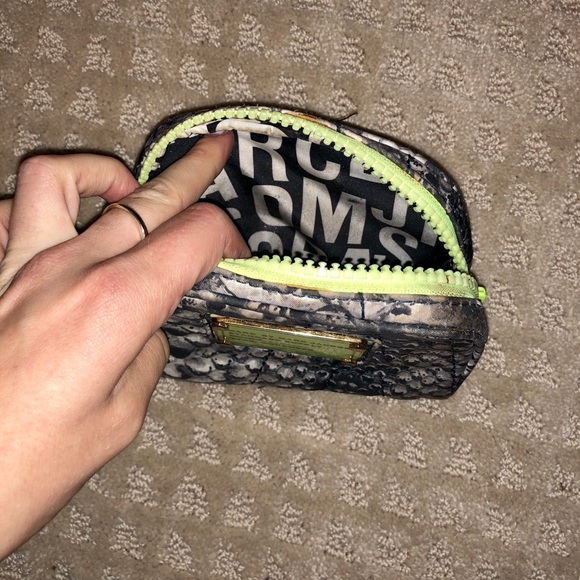 Marc Jacobs cosmetic bag - Picture 4 of 4